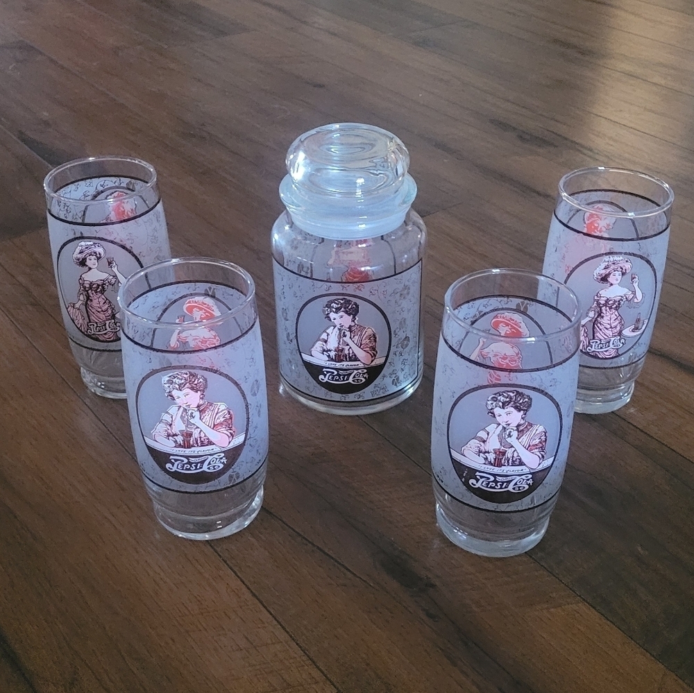 Vintage 70's Pepsi Cola Gibson Girl Soda Drinking Glasses‎ Set of 4 and Canister